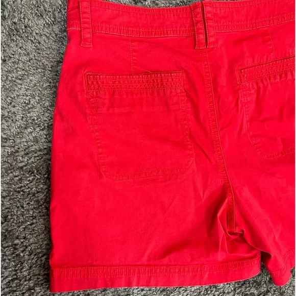 Eddie Bauer red high rise cotton stretch casual shorts. Women’s size 8 - Picture 7 of 16